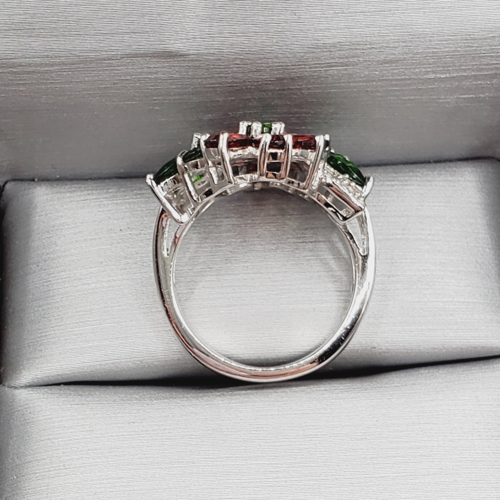 Genuine Garnet - Chrome Diopside - White Topaz Poinsettia Flower 925 Silver - Picture 6 of 8